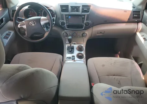 2013 Toyota Highlander Base z USA, uszkodzony, nr VIN 5TDBK3EH4DS275361